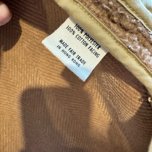 Ali Golden Shearling shacket - Picture 7 of 7